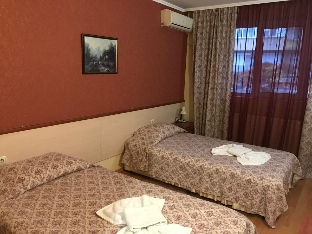 Hotel Triumph Nova Zagora Exteriér fotografie